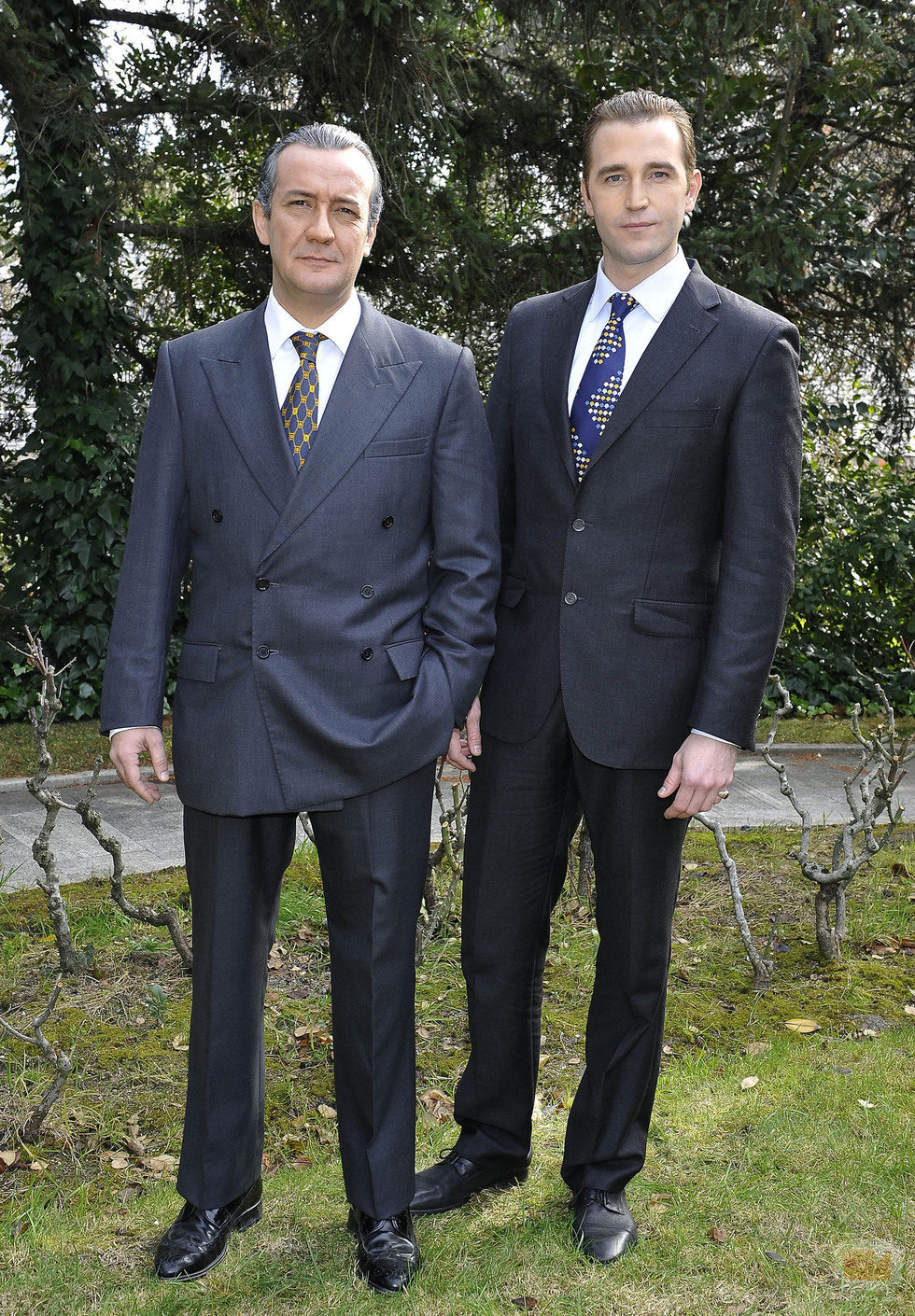 José Luis García Pérez y Fernando Gil, Juan de Borbón y Juan Carlos en la TV movie 'El Rey'