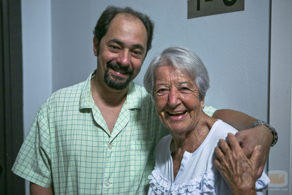 Asunción Balaguer junto a Jordi Sánchez en su aparición en el nuevo capítulo de 'La que se avecina'