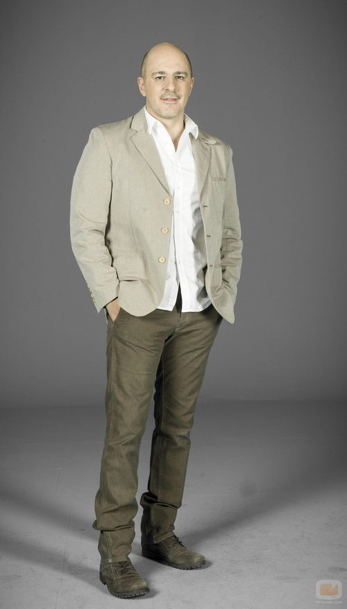 Roberto Álamo interpreta a Diego en la segunda temporada de 'Luna, el misterio de Calenda'