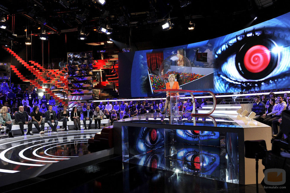 Mercedes Milá en el plató de 'Gran Hermano catorce'