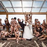 Soraya y Torito con 17 modelos luciendo sus cuerpos desnudos