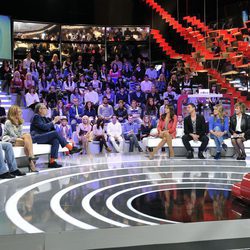 Frank Blanco presentando su primera gala de 'Gran Hermano: El debate'
