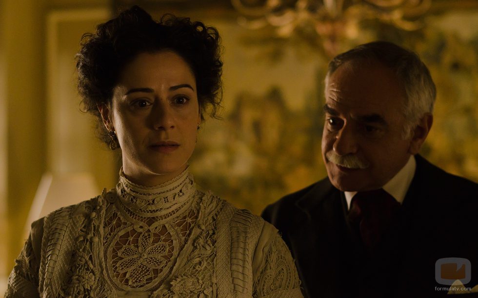 Sofía Alarcón interrogada por Ayala en el nuevo capítulo de 'Gran Hotel'