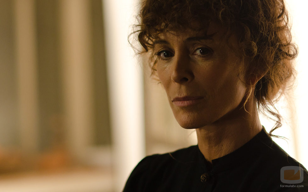 Lydia Bosch es Violeta en 'Gran Hotel'