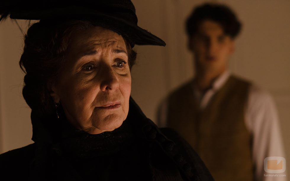 Ángela y Julio en "Lazos de sangre", nuevo capítulo de 'Gran Hotel'