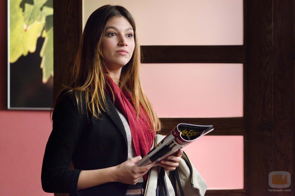 Úrsula Corberó da vida a Julia, una joven que revolucionará a los Cortázar en 'Gran Reserva'