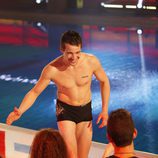 Juan José Ballesta camina en bañador por el plató de 'Splash! Famosos al agua'