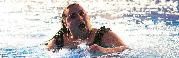 Falete en el agua tras saltar del trampolín de 'Splash! Famosos al agua'