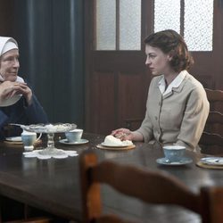 Vanessa Redgrave y Jessica Raine en 'Llama a la comadrona'