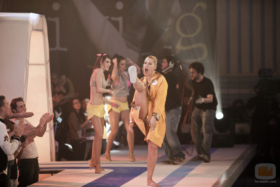 Carla Hidalgo entra en el plató de 'Splash! Famosos al agua'