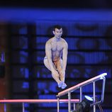 Isidoro Baides saltando desde el trampolín de '¡Mira quién salta!'