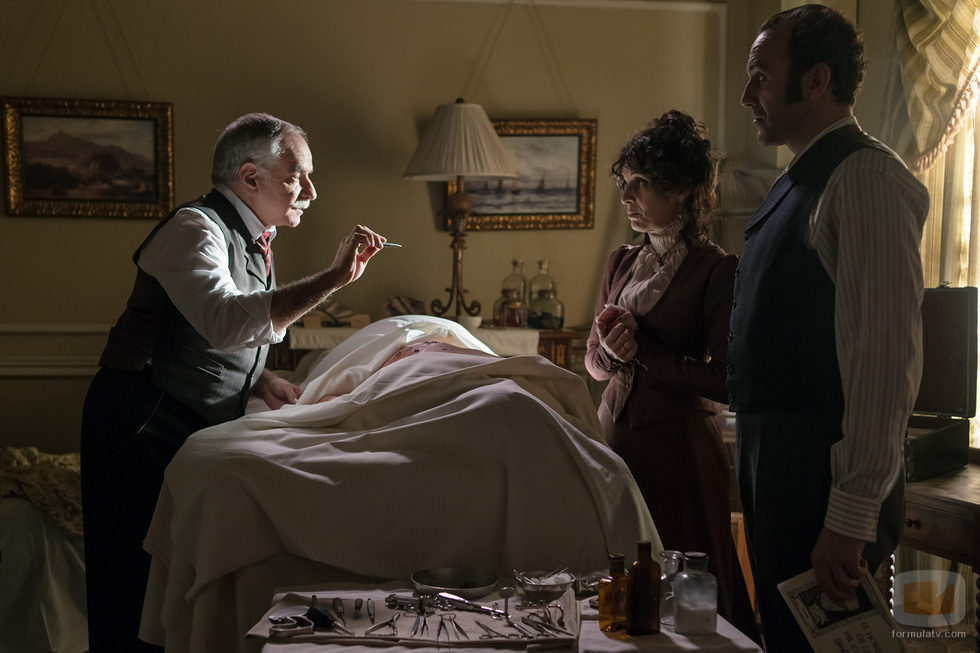 Ayala inicia una investigación en el nuevo episodio de 'Gran Hotel'