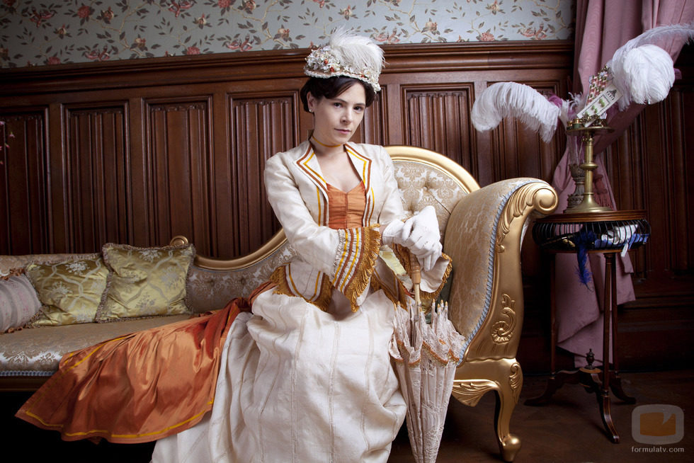 Elaine Cassidy en 'Galerías Paradise'