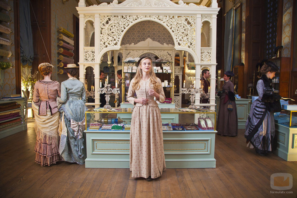 Joanna Vanderham da vida a Denise Lovet