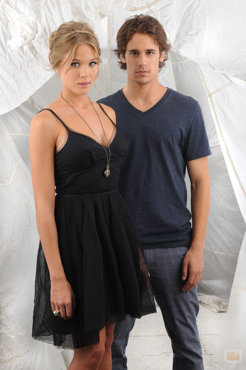 Patricia Montero y Martín Rivas, en 'El don de Alba'