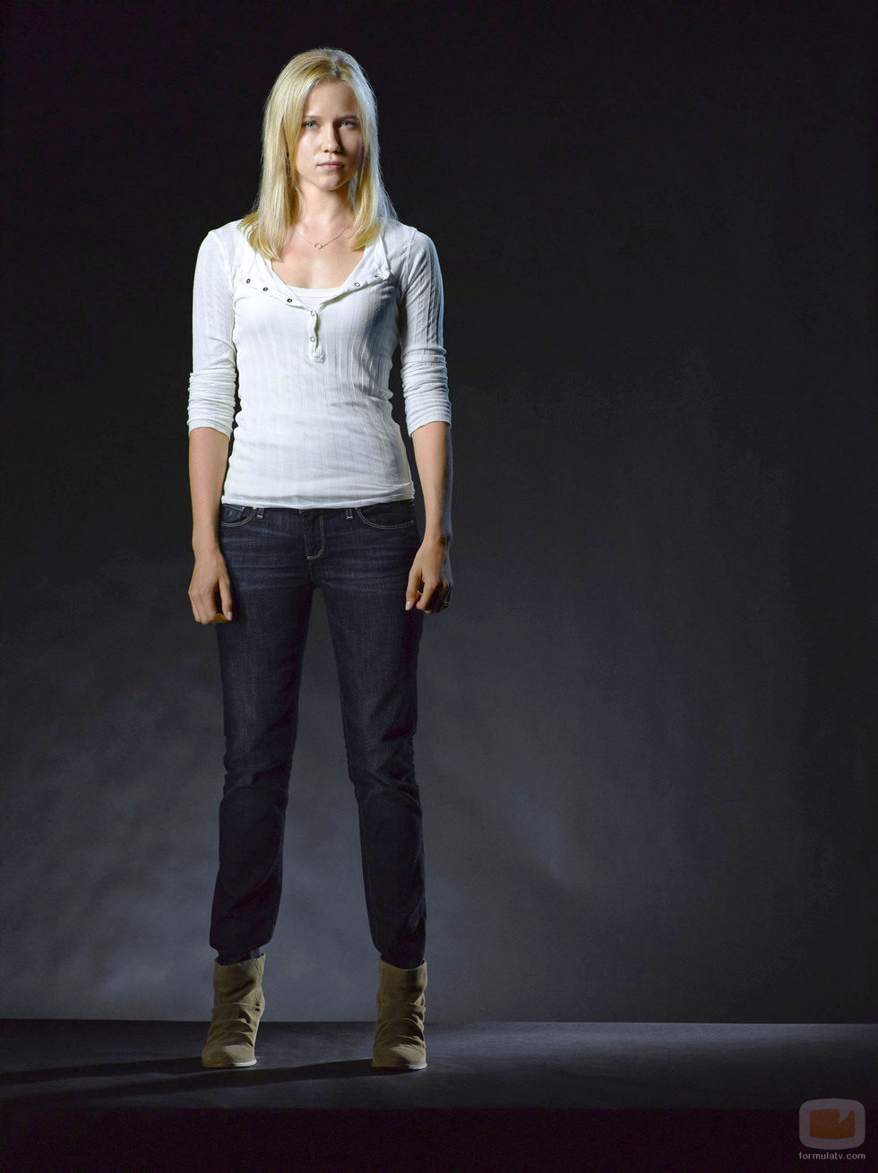 Jessy Schram es Christine Kendal en 'Last Resort'