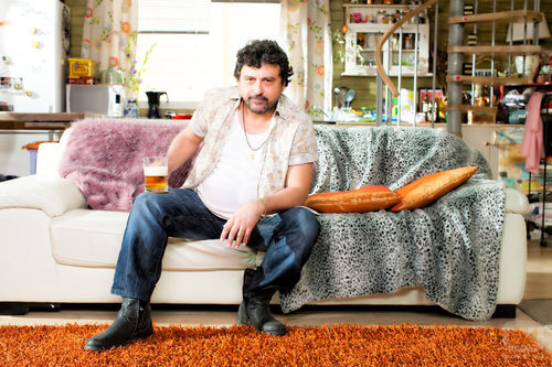 Paco Tous continúa en la segunda temporada de 'Con el culo al aire'