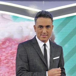 Kiko Hernández conduce 'Las bodas de Sálvame'