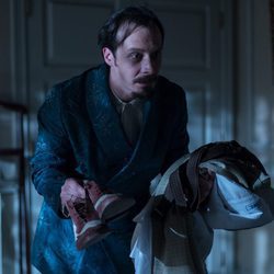 Alfredo Vergara irrumpe en la habitación de Alfonso XII 