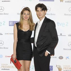 Yon González y Amaia Salamanca en los Premios Iris 2013