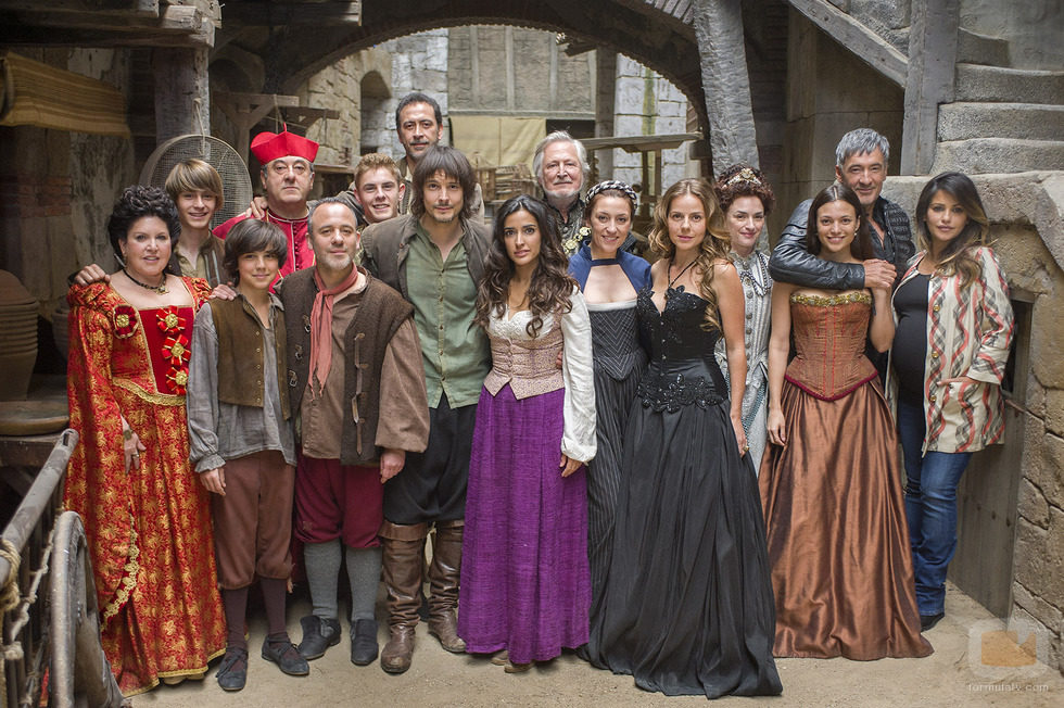 Reparto al completo de la quinta temporada de 'Águila Roja'