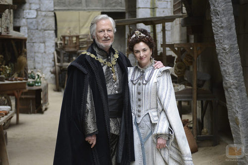 Xavier Elorriaga es el Rey en la quinta temporada de 'Águila Roja'