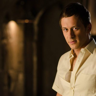 Elio González es Ángel Ortega en 'Gran Reserva. El origen'