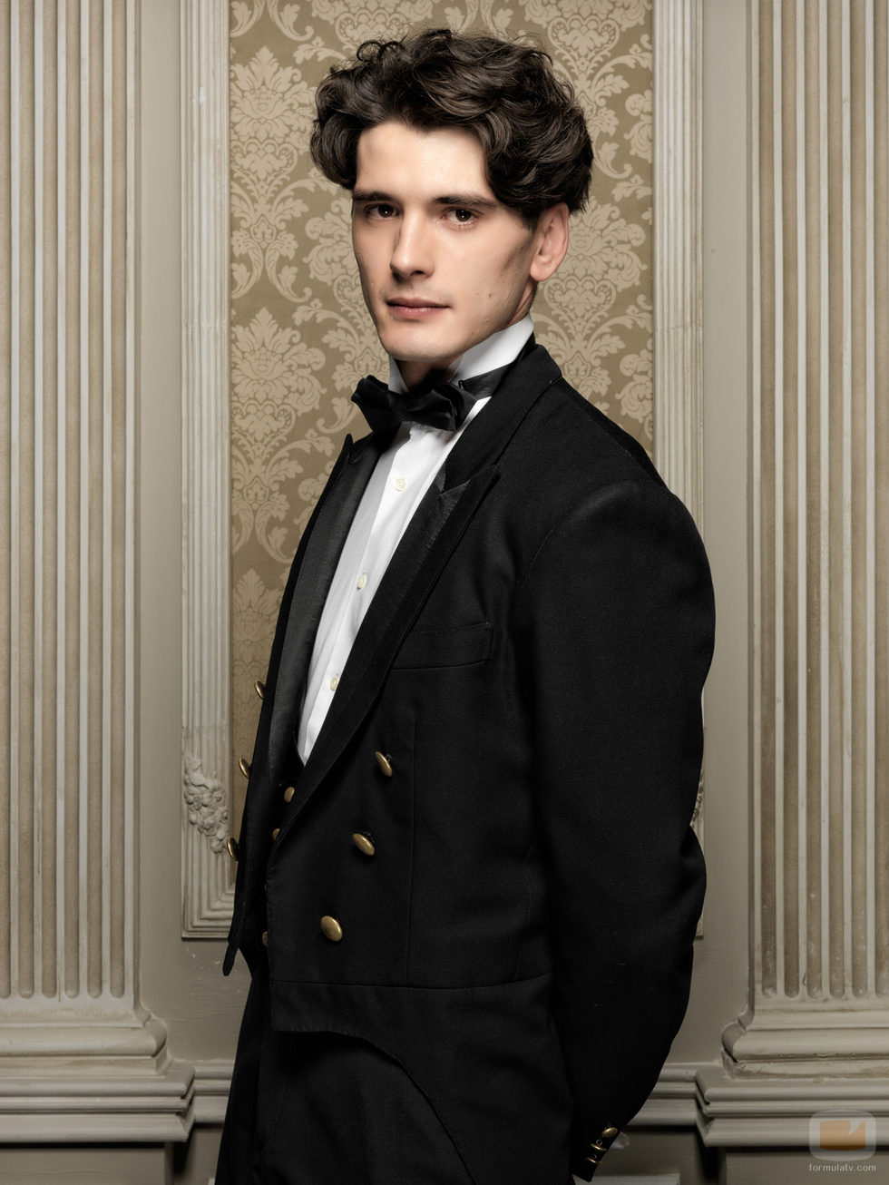 Yon González, protagonista de 'Gran Hotel' 