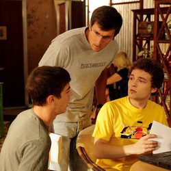 Dani, Roberto y Javi se traen algo entre manos