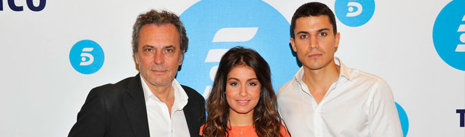 Los protagonistas de 'El Príncipe' durante la rueda de prensa