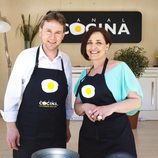 Javier Lacalle y Begoña Tormo en 'Hoy cocina el alcalde'