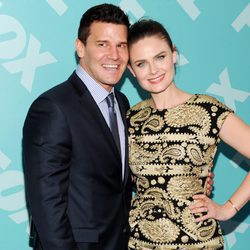 David Boreanaz y Emily Deschanel ('Bones') en los Upfronts 2013 de Fox