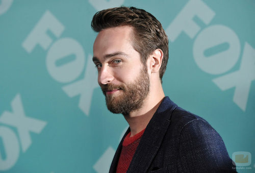 Tom Mison presenta 'Sleepy Hollow' en los Upfronts 2013 de Fox