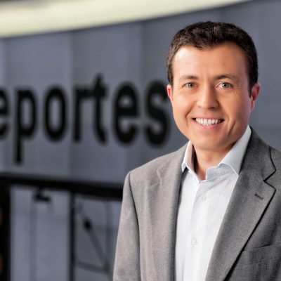 Manu Sánchez es el presentador de 'Deportes 2' en Antena 3
