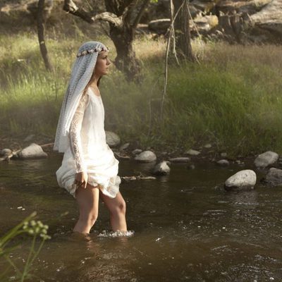 Sandra Blázquez es "la novia blanca" en 'El don de Alba'