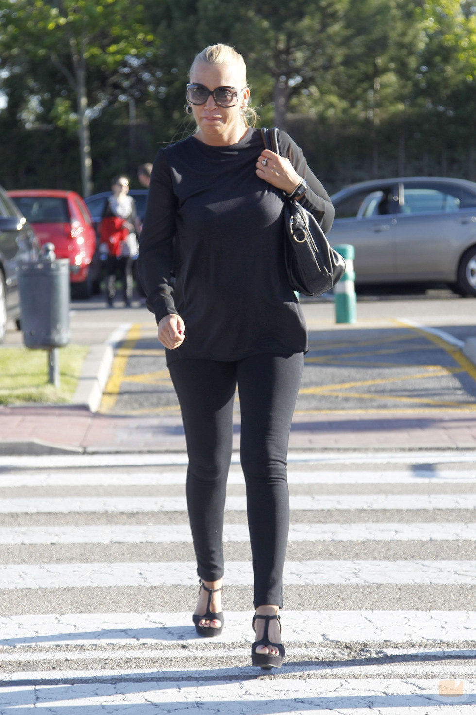 Belén Esteban en el tanatorio de Mario Biondo