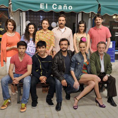 El reparto de 'Vivo cantando'