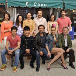 El reparto de 'Vivo cantando'