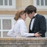 Amaia Salamanca y Yon González, protagonistas de 'Gran Hotel'