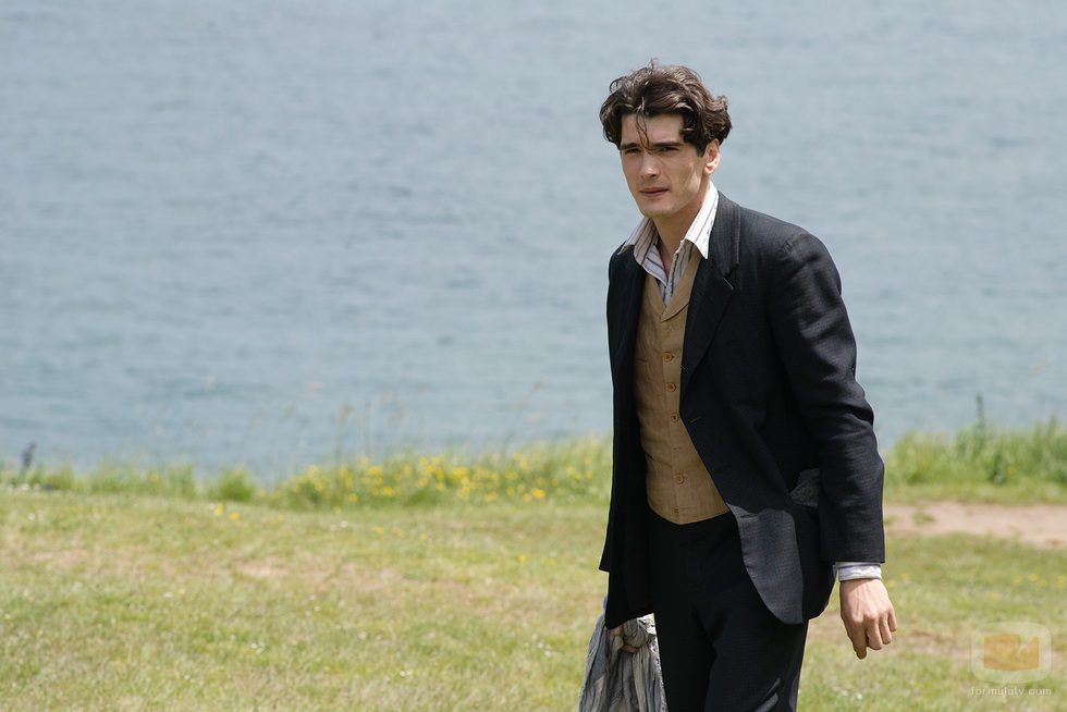 Yon González, protagonista masculino de 'Gran Hotel'