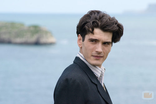 Yon González protagoniza 'Gran Hotel'