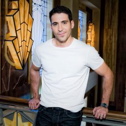 Miguel Ángel Silvestre en la presentación de 'Galerías Velvet'