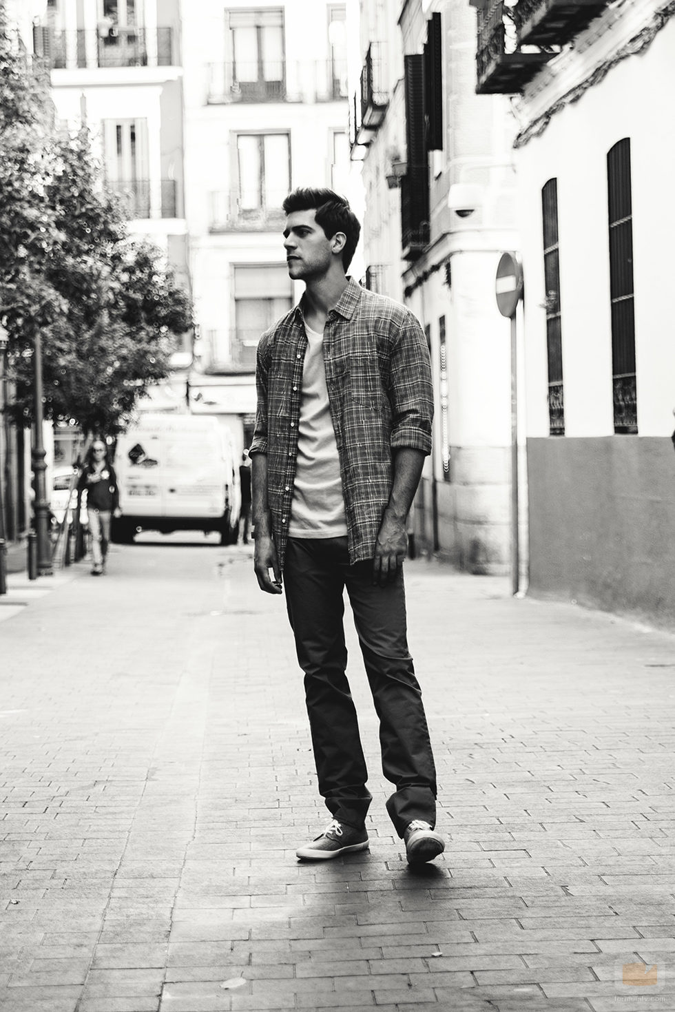 Marc Clotet joven y urbano para VIM Magazine