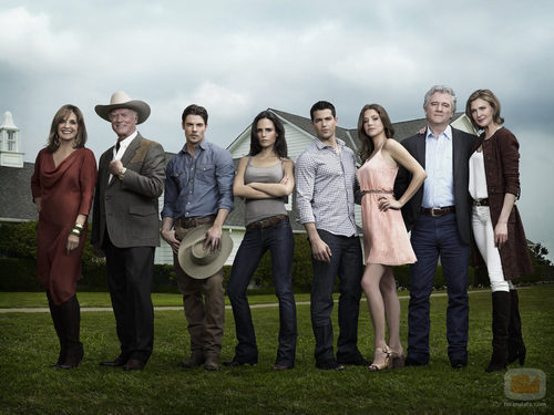 Posado del reparto principal de 'Dallas'