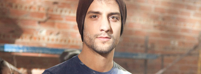 Javier Taboada da vida a Hugo en la serie de Cuatro 'Dreamland'