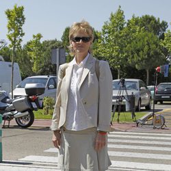 Mercedes Milá despide a Concha García Campoy en el tanatorio