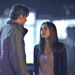 Kristen Kreuk y Jay Ryan en el segundo capítulo de 'Bella y Bestia'