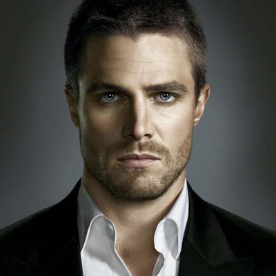 Stephen Amell es Oliver Queen en 'Arrow'