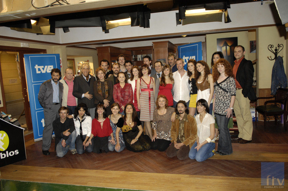 Silvia Marsó encabeza el reparto de 'El porvenir es largo'