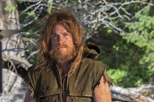 Oliver Queen (Stephen Amell) en la isla de 'Arrow'